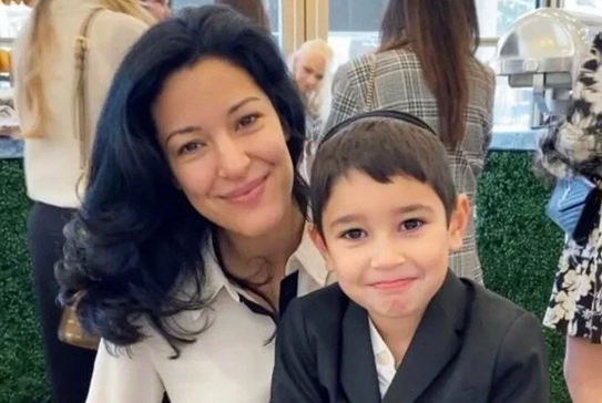 Narkis Golan and her son